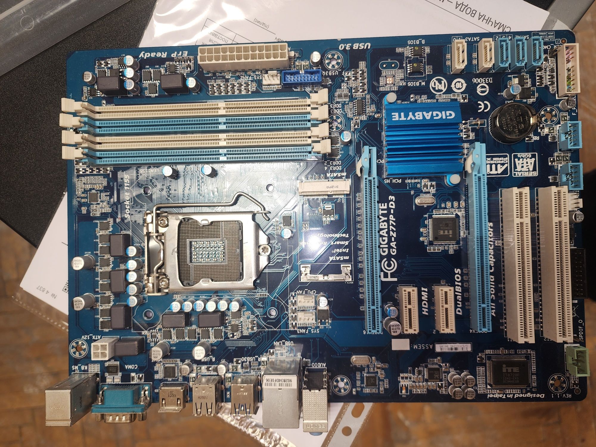Материнская плата Gigabyt ga-z77p-d3