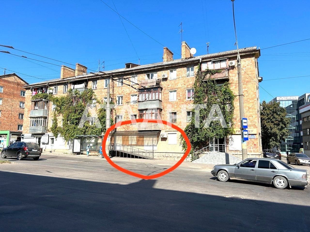 Стоматологія з облад.,ФАСАД, Проспект!