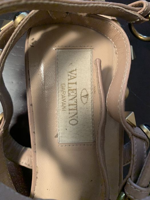 Sandálias Valentino