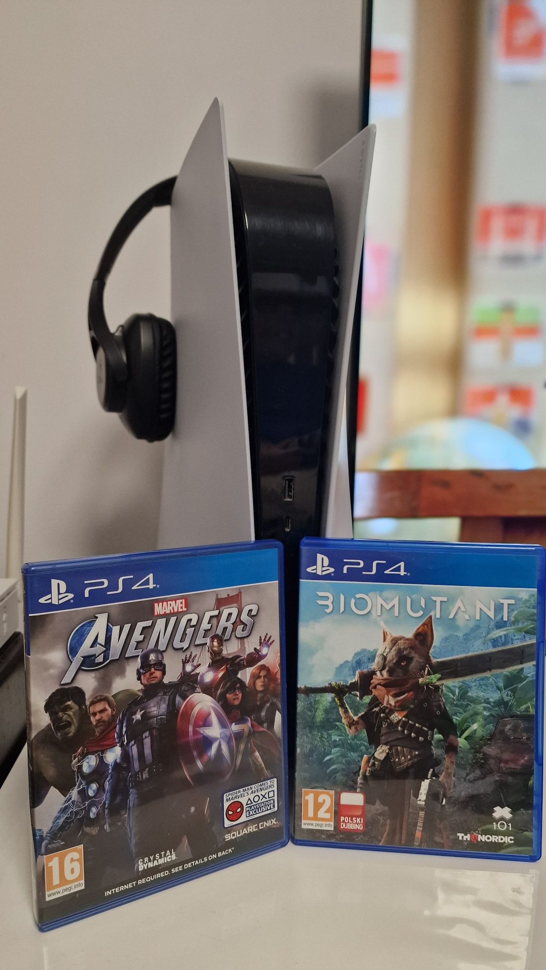 Okazja Sprzedam Grę na PS4 I PS5 Avengers jak nowa Tanio !