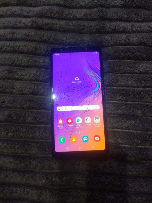 Продам телефон Samsung a7