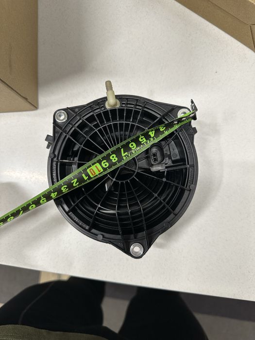 Продам значок з механізмом під камеру Volkswagen