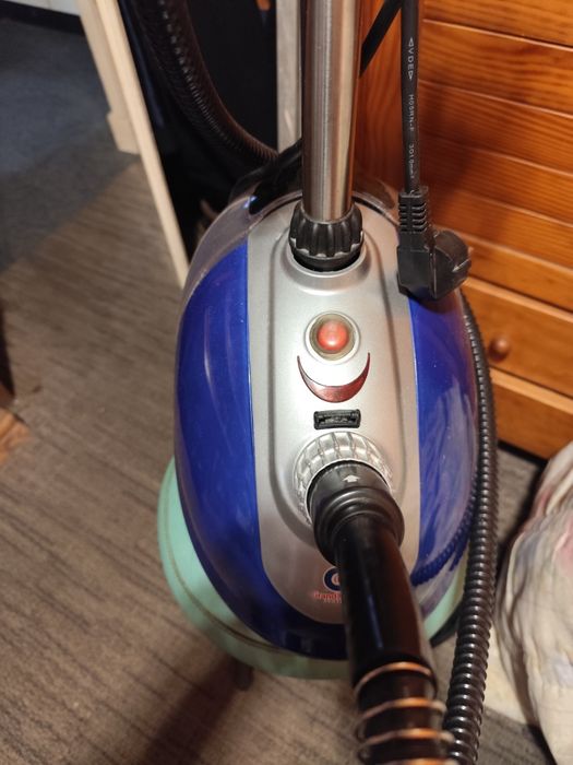 Ferro de engomar a vapor