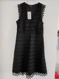 Koronkowa sukienka z Reserved nowa z metką czarna