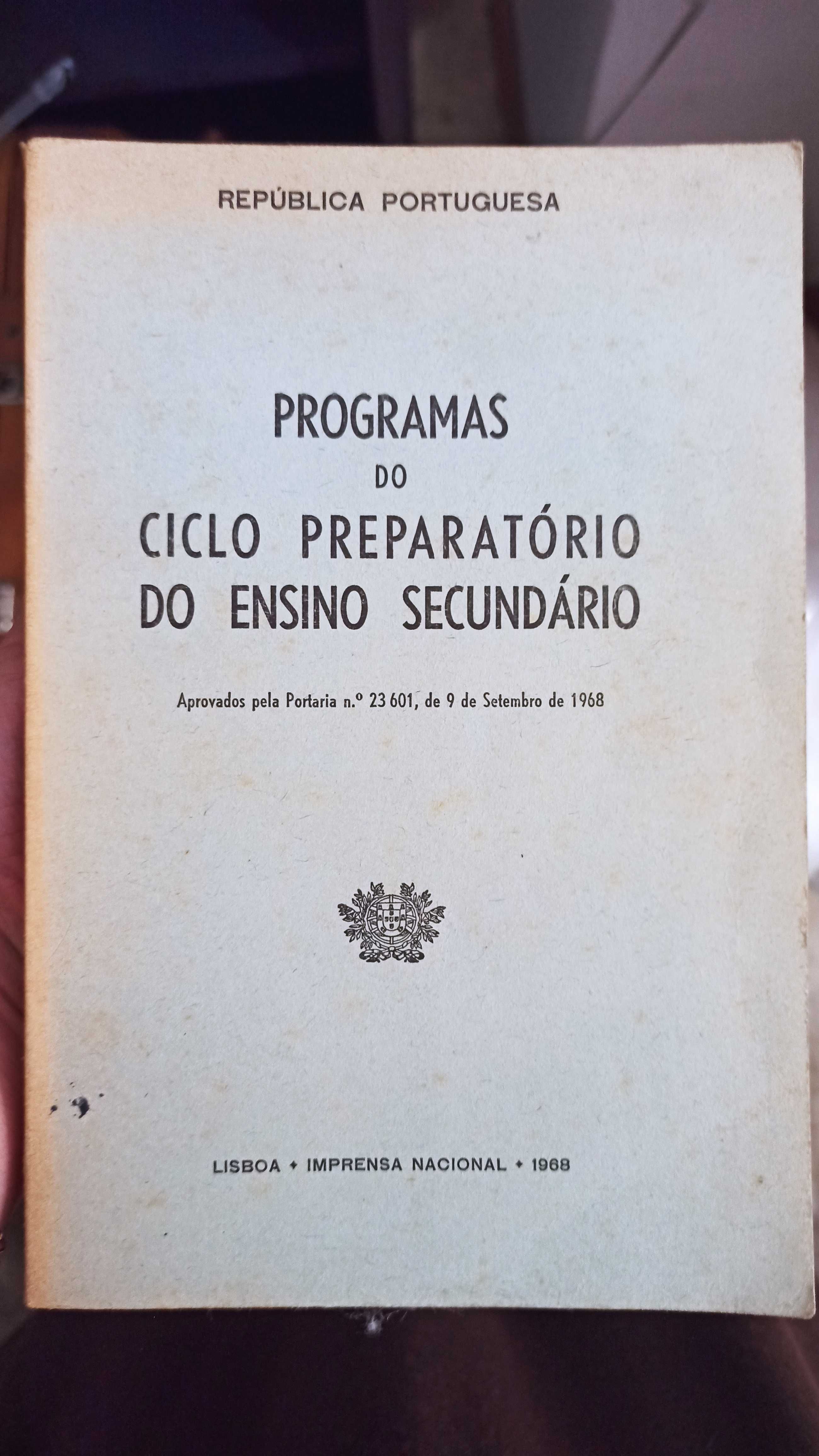 Programas escolares antigos (entre 1967 e 1974)