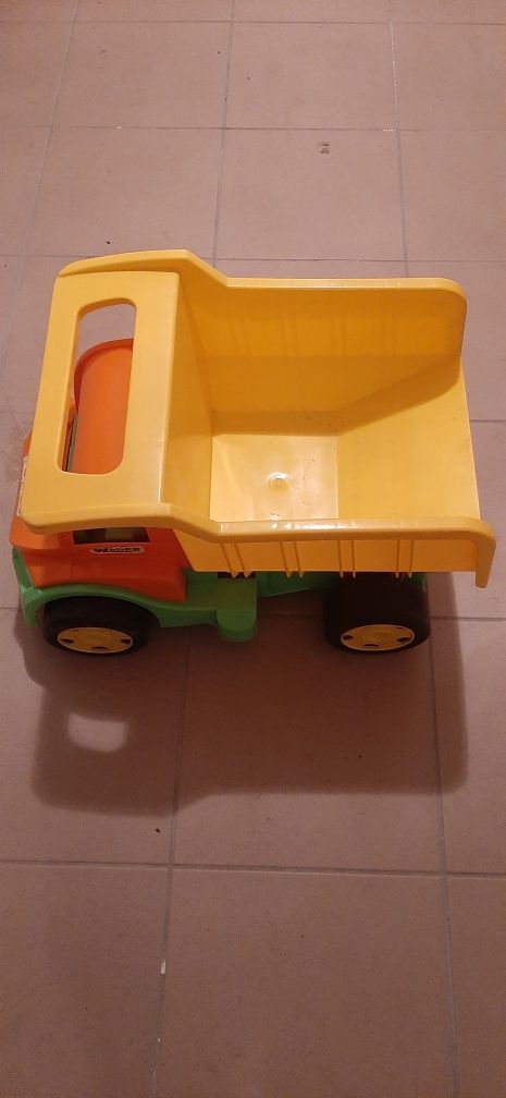 Samochód dla dziecka .