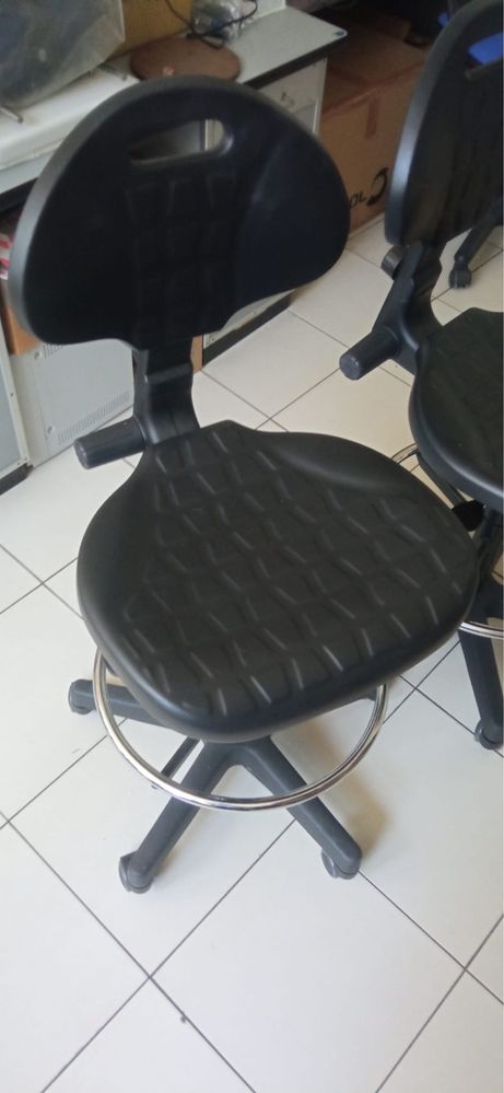 Krzesło obrotowe produkcyjne laboratoryjne Tech-Pur