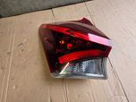 lampa tył Toyota Auris 2 lift led HB