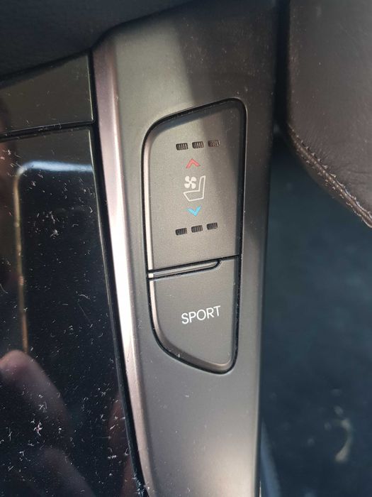 HYUNDAI i40 2.0 GDI 180km Pełna opcja wersja premium (usterka silnika)