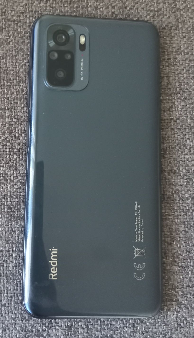 Смартфон Xiaomi Redmi Note 10 в хорошем состоянии