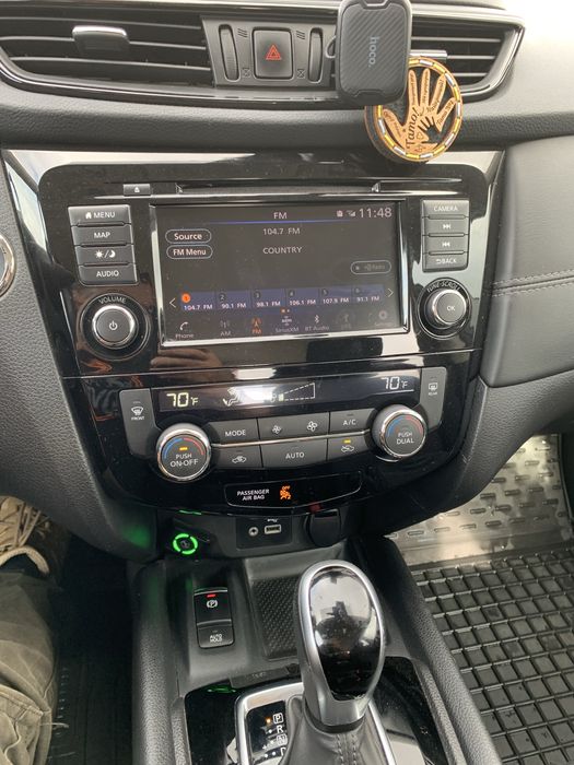 Продам Nissan Rogue