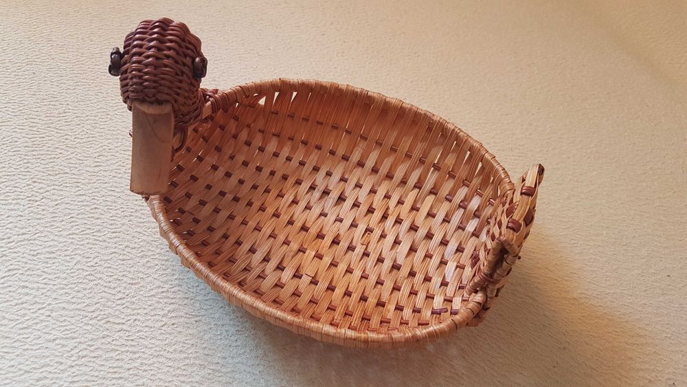 Koszyk-kaczka, rustykalny, wiklina, rattan