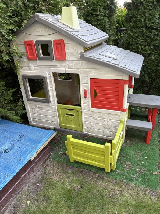 Domek ogrodowy zjezdzalnia trampolina