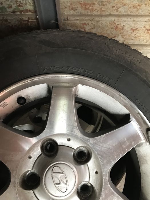 Продам диски в комплекті з літньой резиной 215/70R15