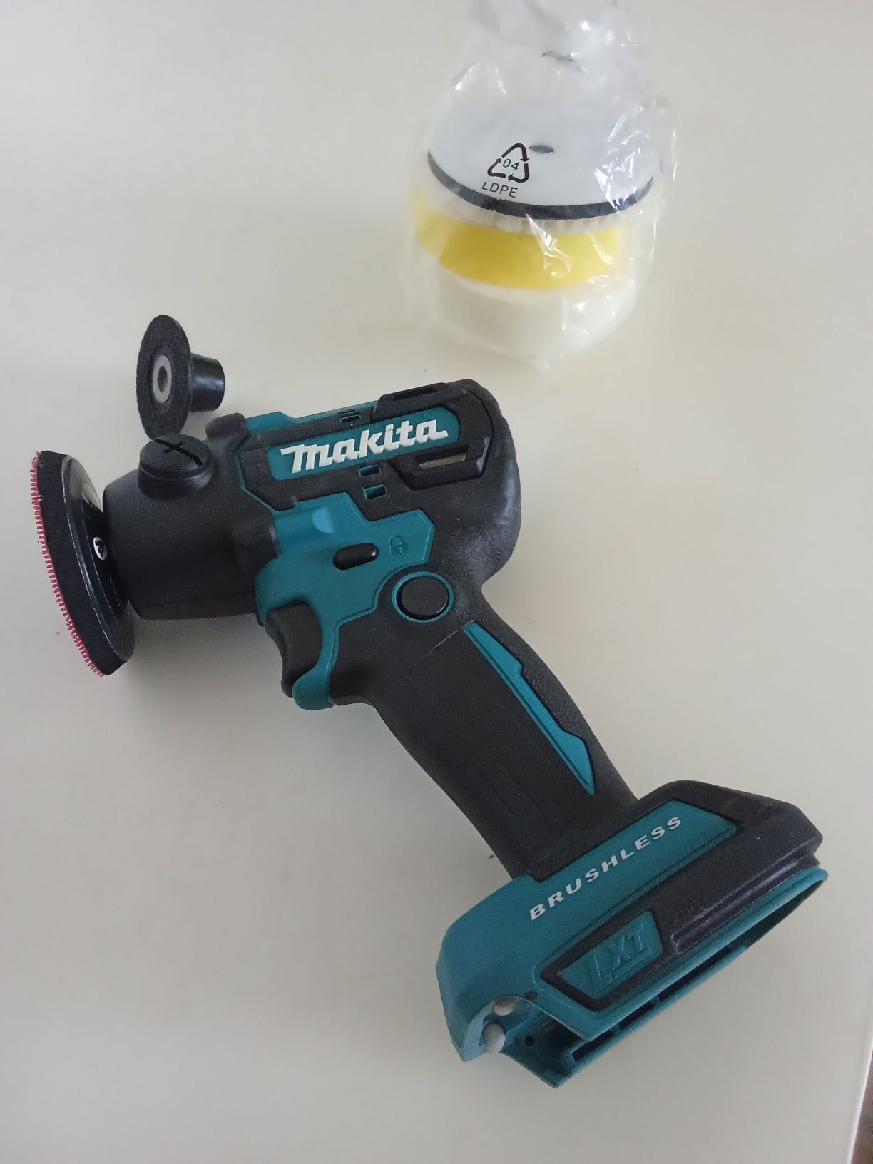 Makita dpv300 akumulatorowa polerka nowa oryginał
