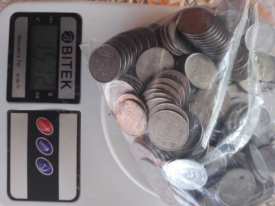 1.5 кг по 5 коп. України від 1992р-2015 року - 1 коп.  2 коп. 300 грам