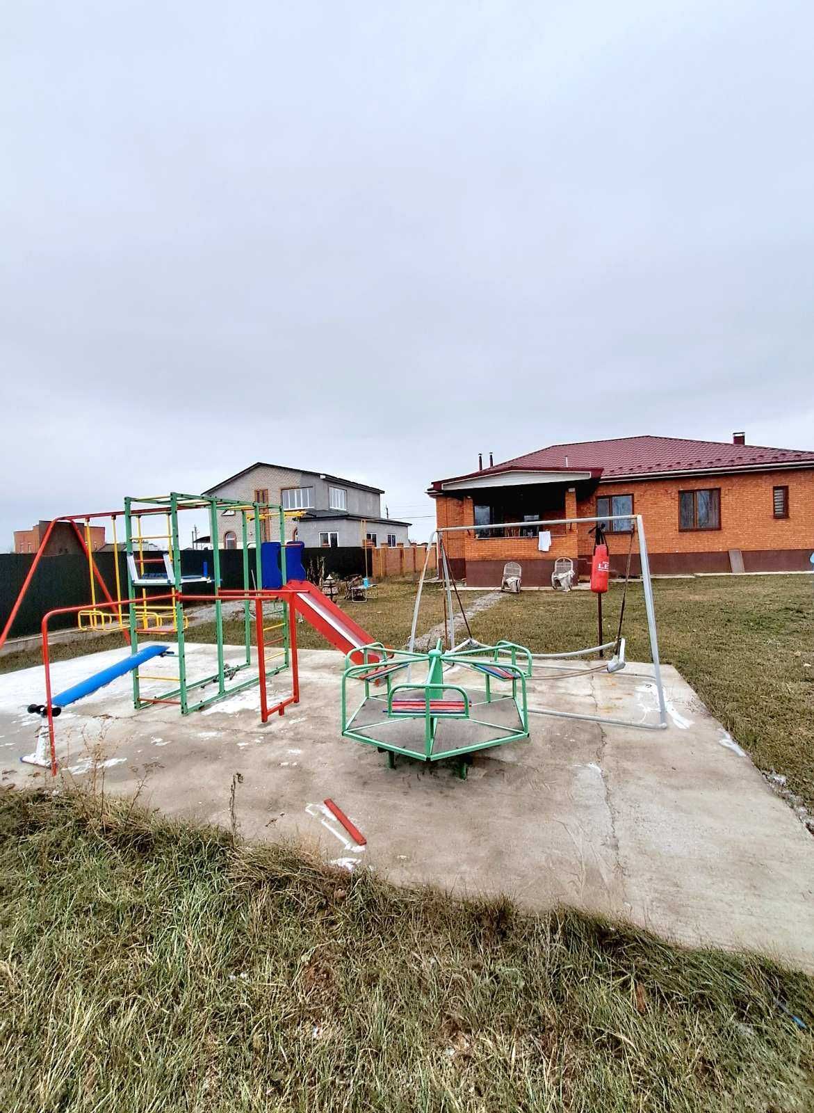 Продам сучасний будинок, баню, гостьовий/б (меблі, техніка). Торг!