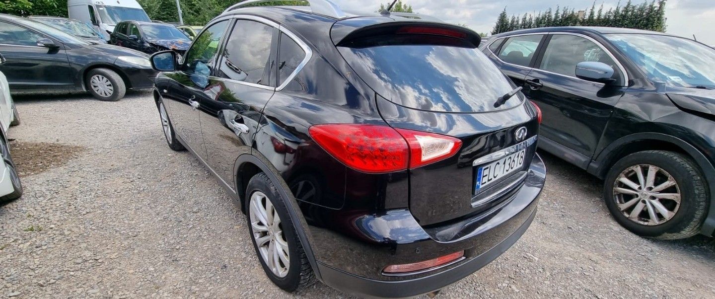 Infiniti EX 2011r, 3.0 Diesel. AUTOMAT. 4x4. Uszkodzony prawy przód. Jeździ