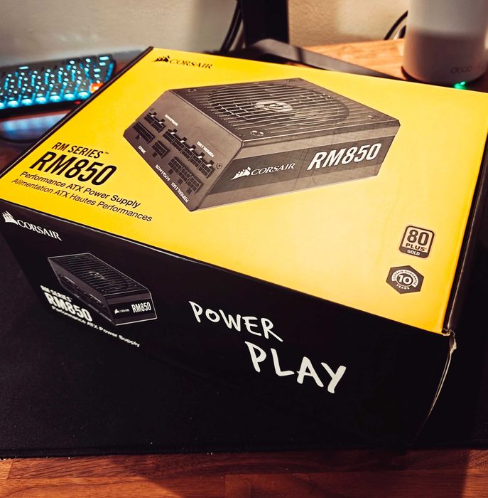 Fonte de Alimentação Corsair RM850