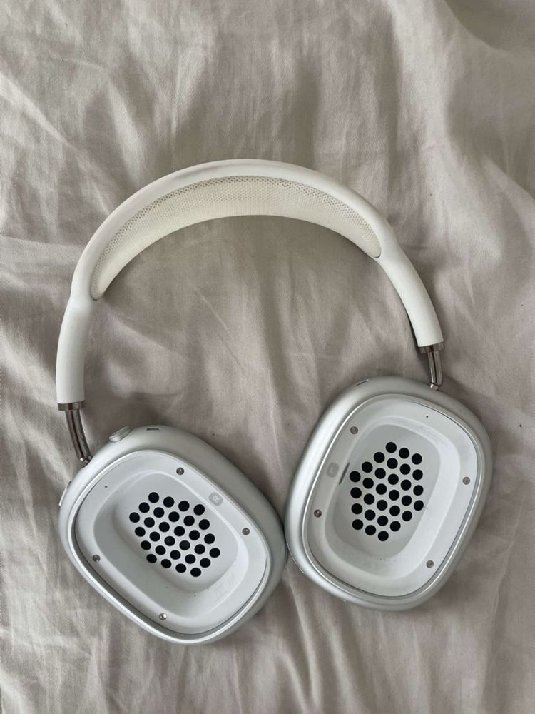 Air pods Max srebrne