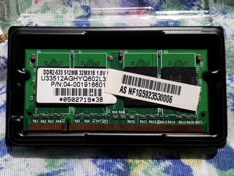 Memória RAM : 2x2GB + 2x512MB + 1x512MB