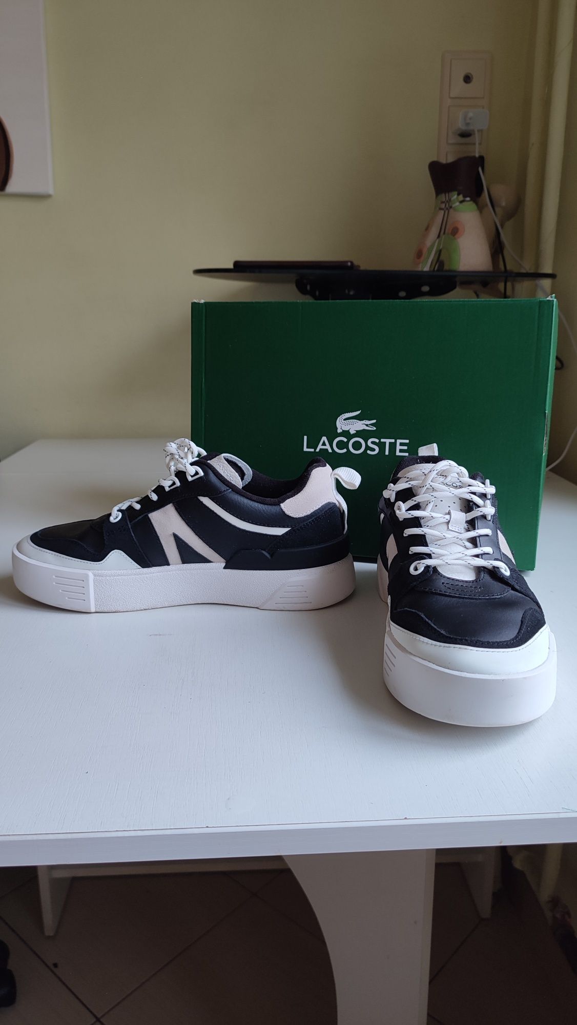 Кеди, кросівки Lacoste жіночі, 39 розмір