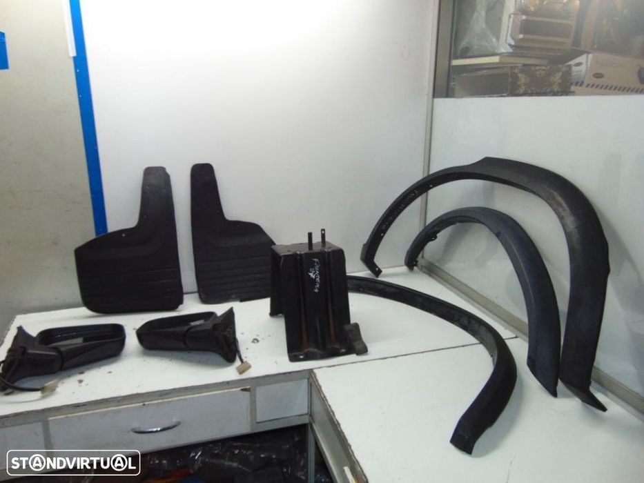 Opel Frontera 1997 palas de roda