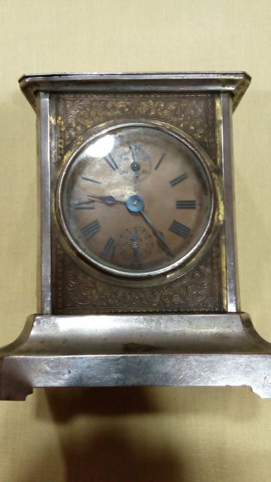 Relógio Vintage de corda a funcionar