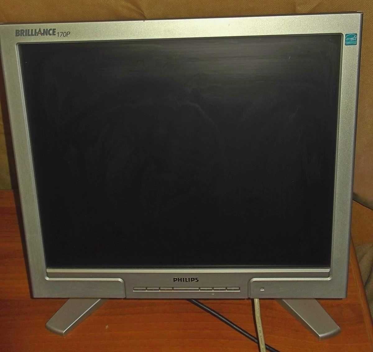 ЖК монитор 17" Philips 170P7ES в рабочем состоянии!