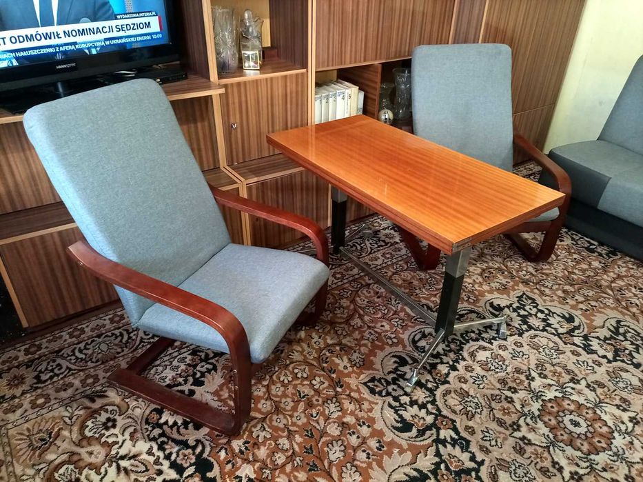 Wersalka fotele wypoczynkowe finka prawie nieużywane meblościanka segm