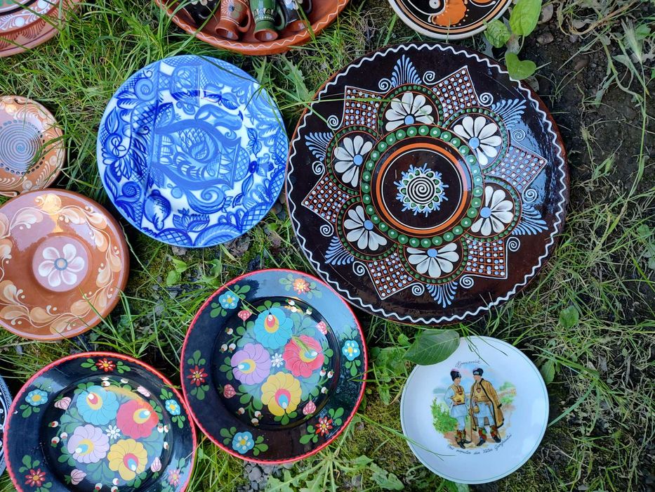 Керамічні тарілки 28 шт