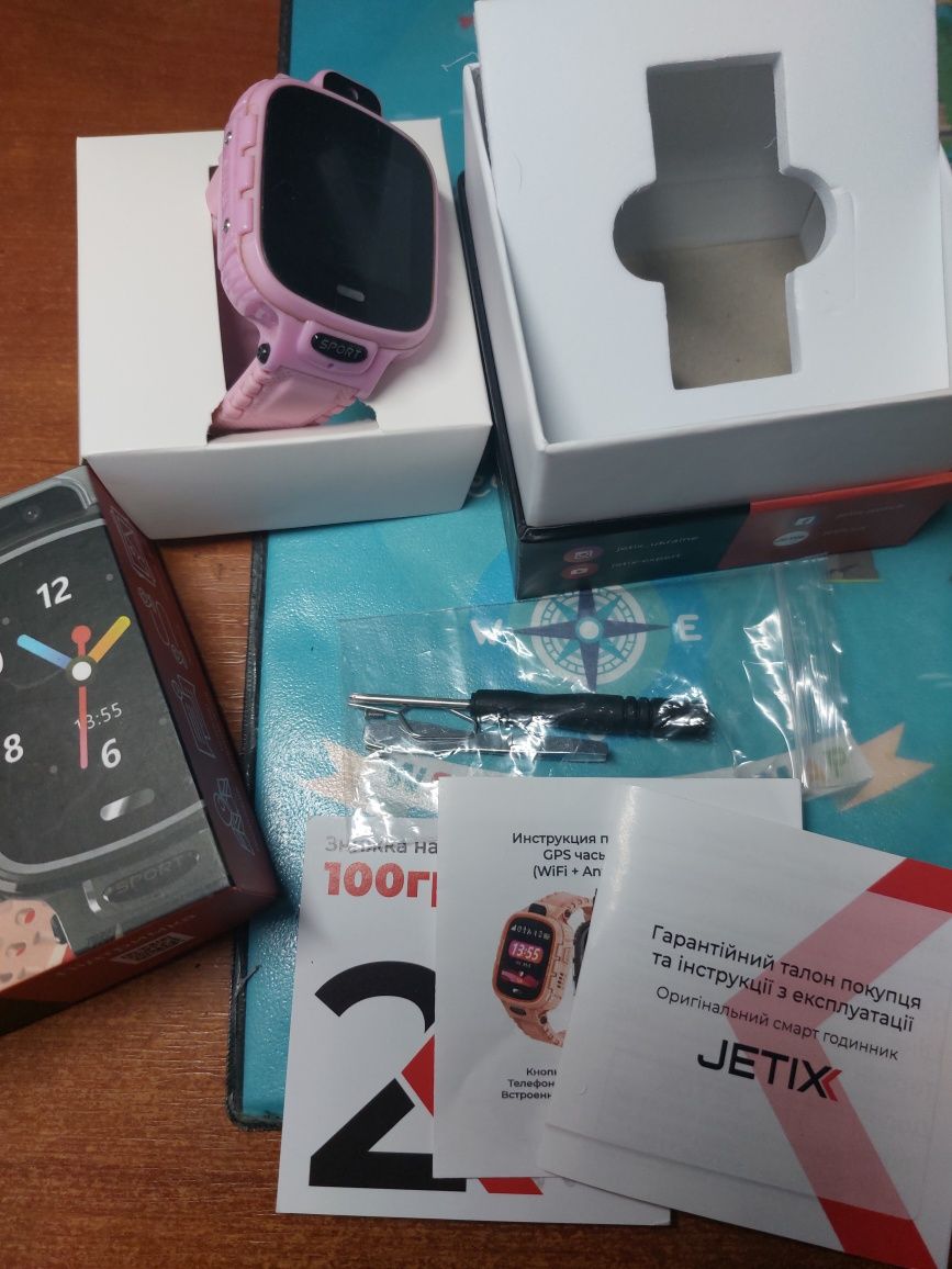 Jetix df45 смарт годинник дитячий з сім картою і GPS трекет