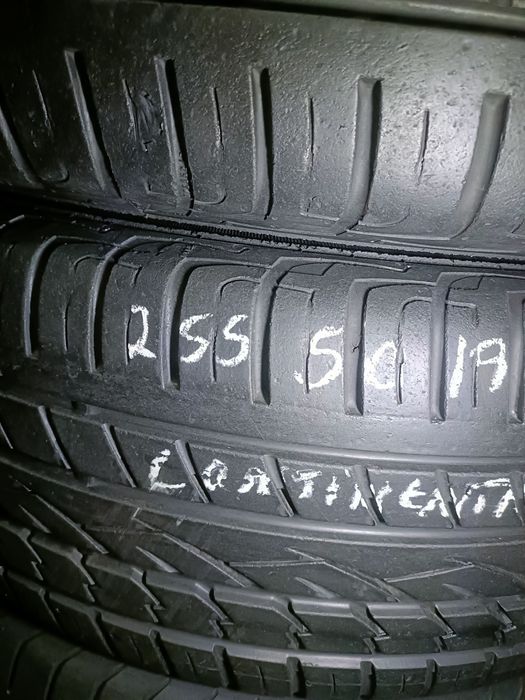 Pneus 255/50/19 RFT