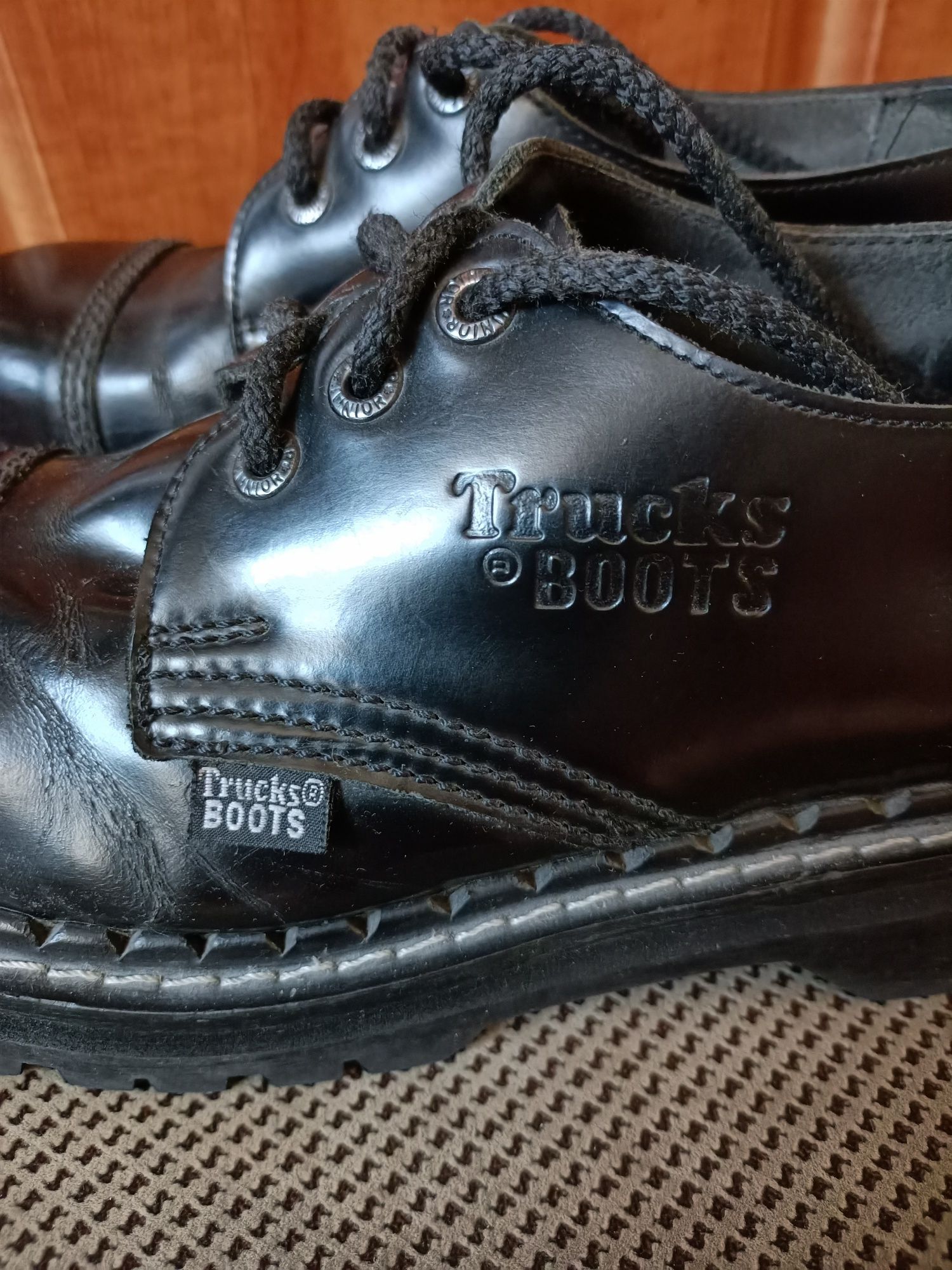 Glany Trucks Boots