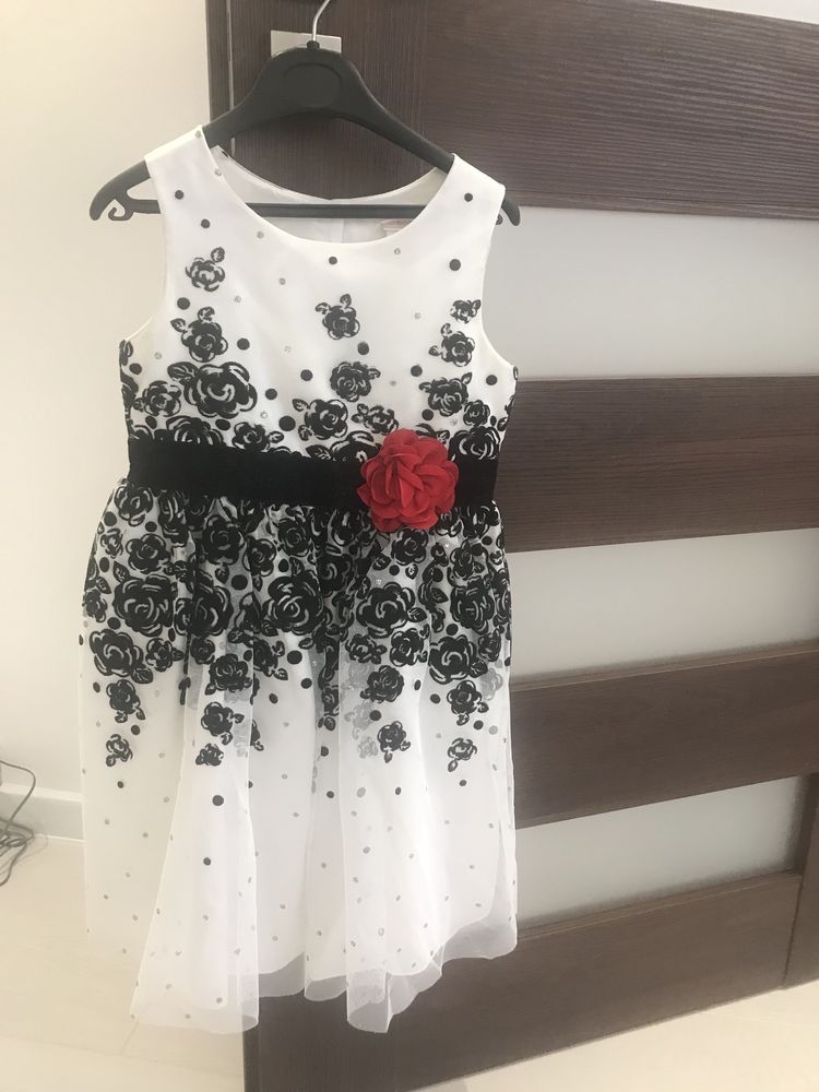 Sukienka  dla małej damy