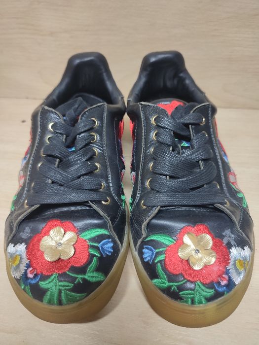 Кроссовки Dolce&Gabbana

HP-FA-8m-F3-carousel-SS24m-img-thron

HP-FA-8