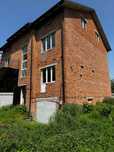 Продаж будинку вул. Патона, два поверхи,загальна площа 220м.кв. 4соток
