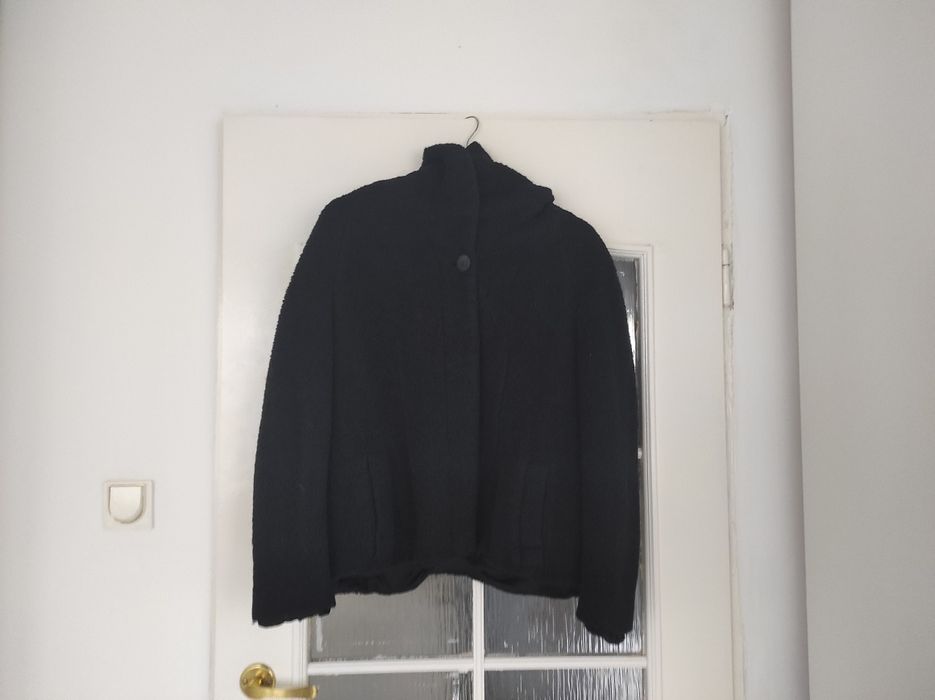 Kurtka Aryton czarna baranek bukle buckle kaptur wełna 36 38
