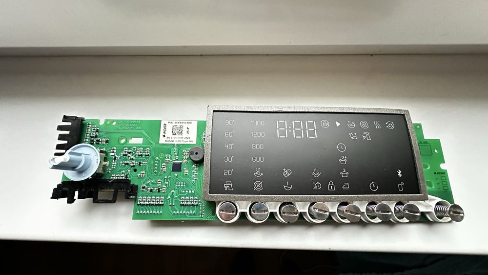 Beko HTV 7742XW Moduł sterujący i cały panel sterowania.
