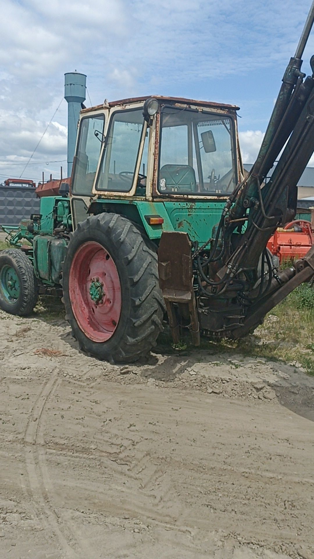 Юмз 6...2621. трактор екскаватора пітушок.ковш
