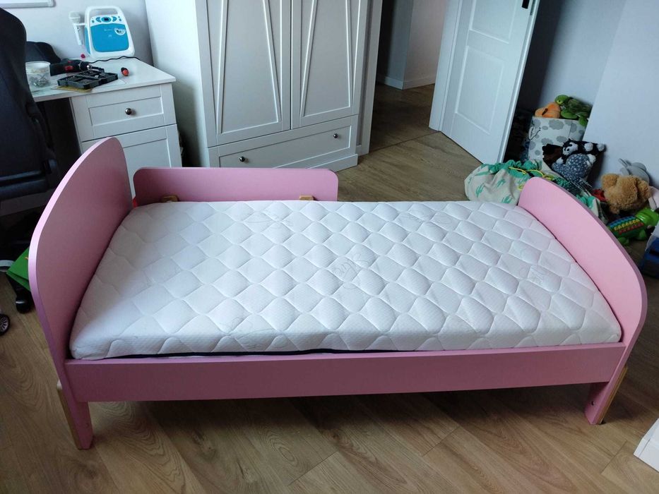 Łóżko różowe 80x160 z barierką Normastore kids, materac piankowy