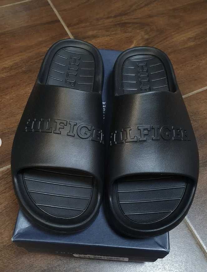 Сланці Tommy Hilfiger оригінал 41 45