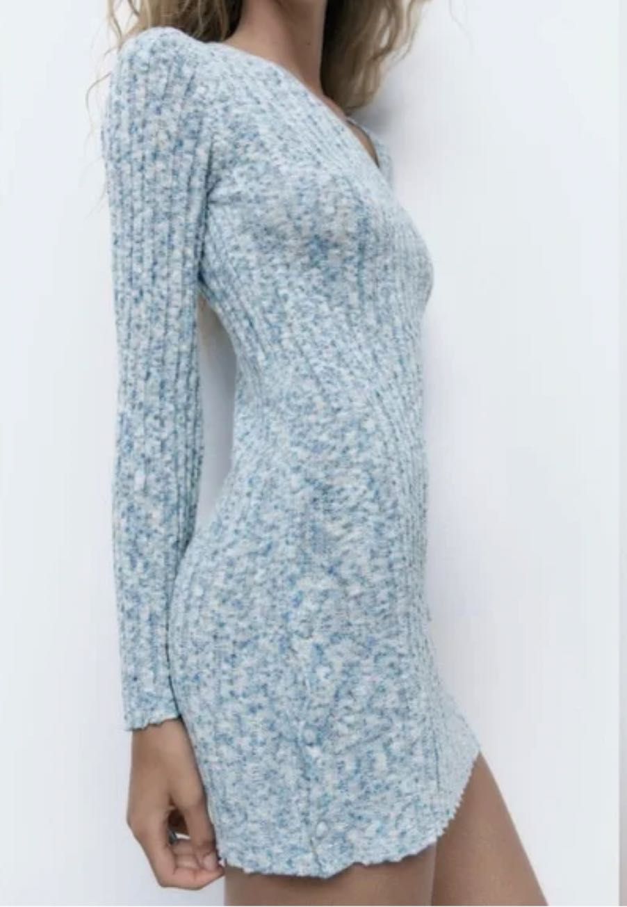 Голубое трикотажное вязаное платье мини Zara