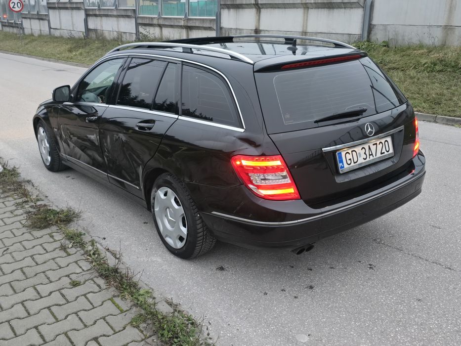 Mercedes C180 KOMPRESOR_Gaz LPG_Manual_Przetarty Bok