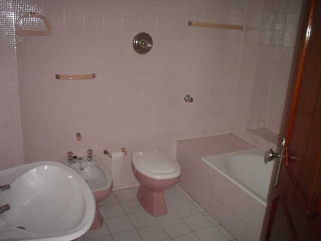 Apartamento T1 c/ lugar de garagem Rio Tinto - Venda Nova