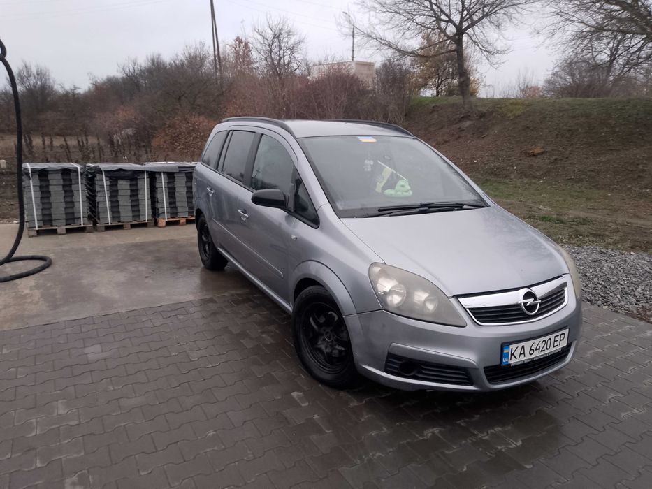 продам Opel Zafira B