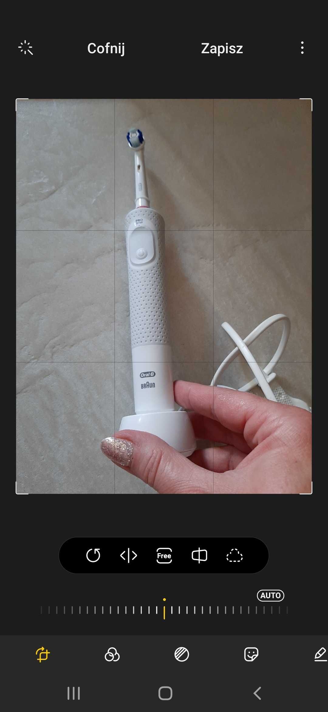 Szczoteczka Oral-B. Elektryczna. Lux