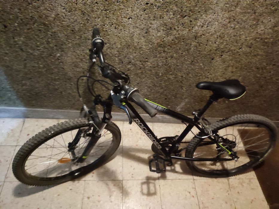 Bicicleta MTB Rockrider - Ótimo Estado Geral (Pneus Furados)