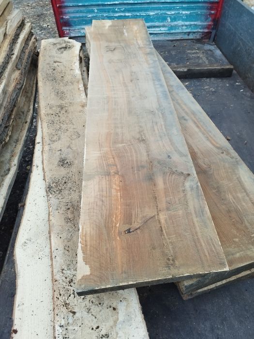 Tarcica dębowa. Deski foszty bale. Dąb.