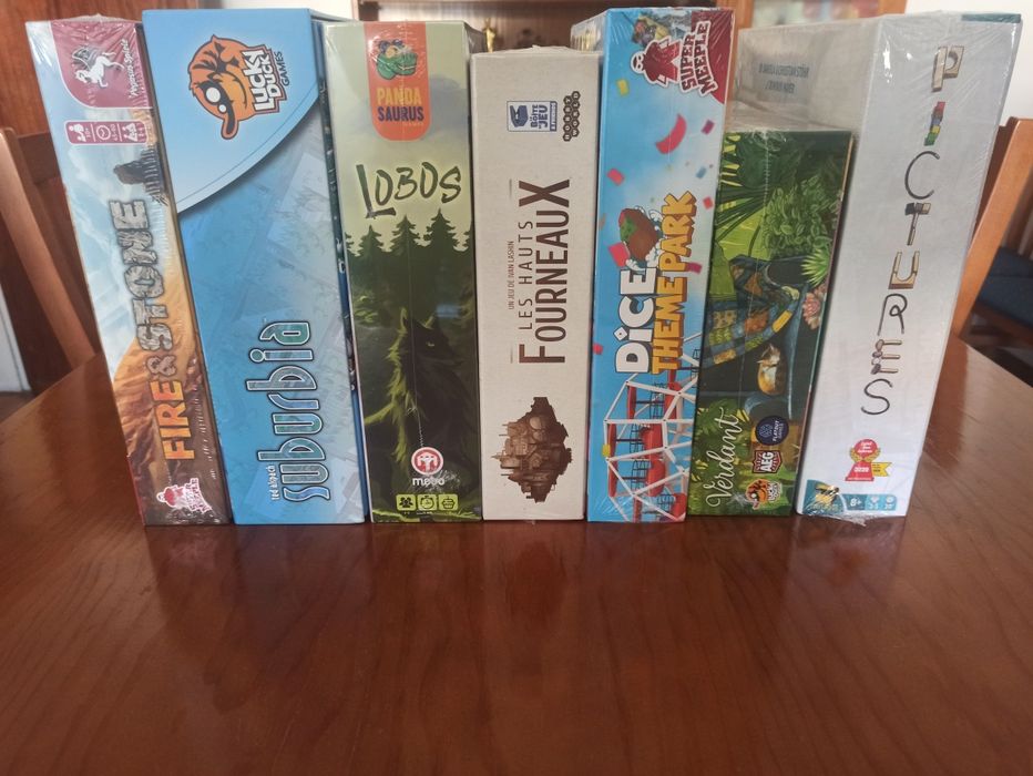 Vários jogos de tabuleiro NOVOS SELADOS